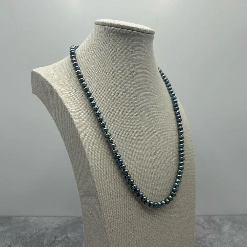 NWOT Natural Fresh Water PearlChromatic Blue Purple Necklace Jewelry 20 inches